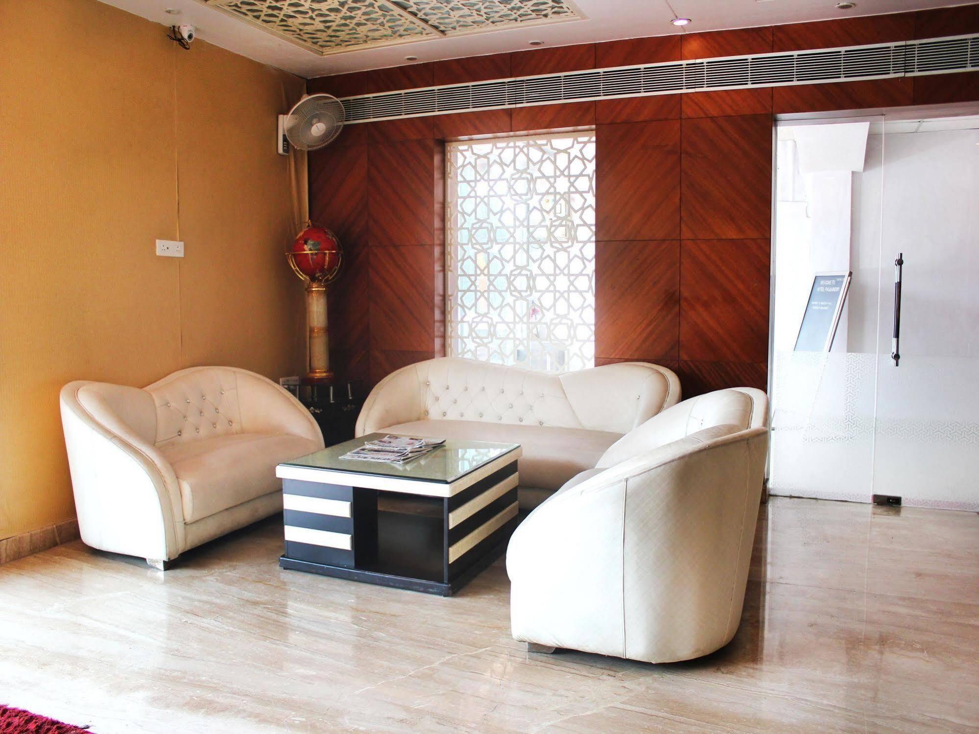 Hotel Rajmandir Faridabad Ngoại thất bức ảnh
